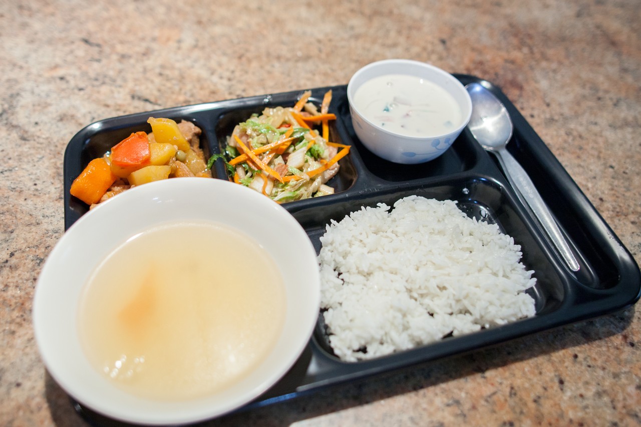 学校の食事って、どんな食事がでてくるのですか？ - 9