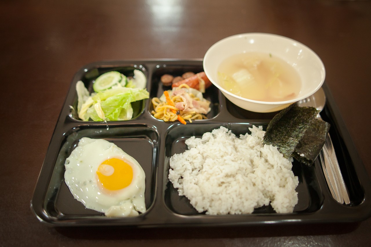 学校の食事って、どんな食事がでてくるのですか？ - 2