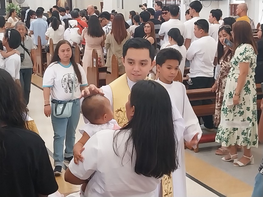 EGアカデミー日本人スタッフ・佐藤さんのお子様の洗礼式に行ってきました。 - 4