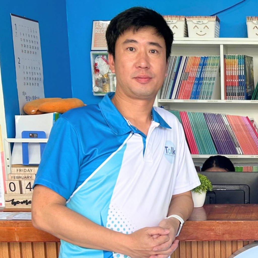 Clark Talk Academy - 今回案内してくれた学校スタッフ