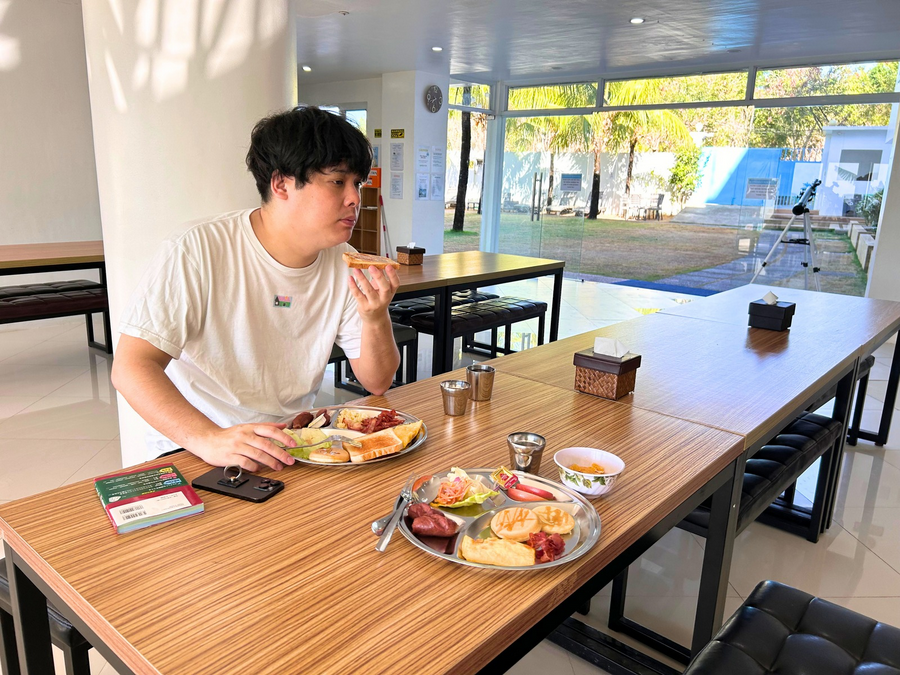 どんなに眠くても朝食は逃さない周成