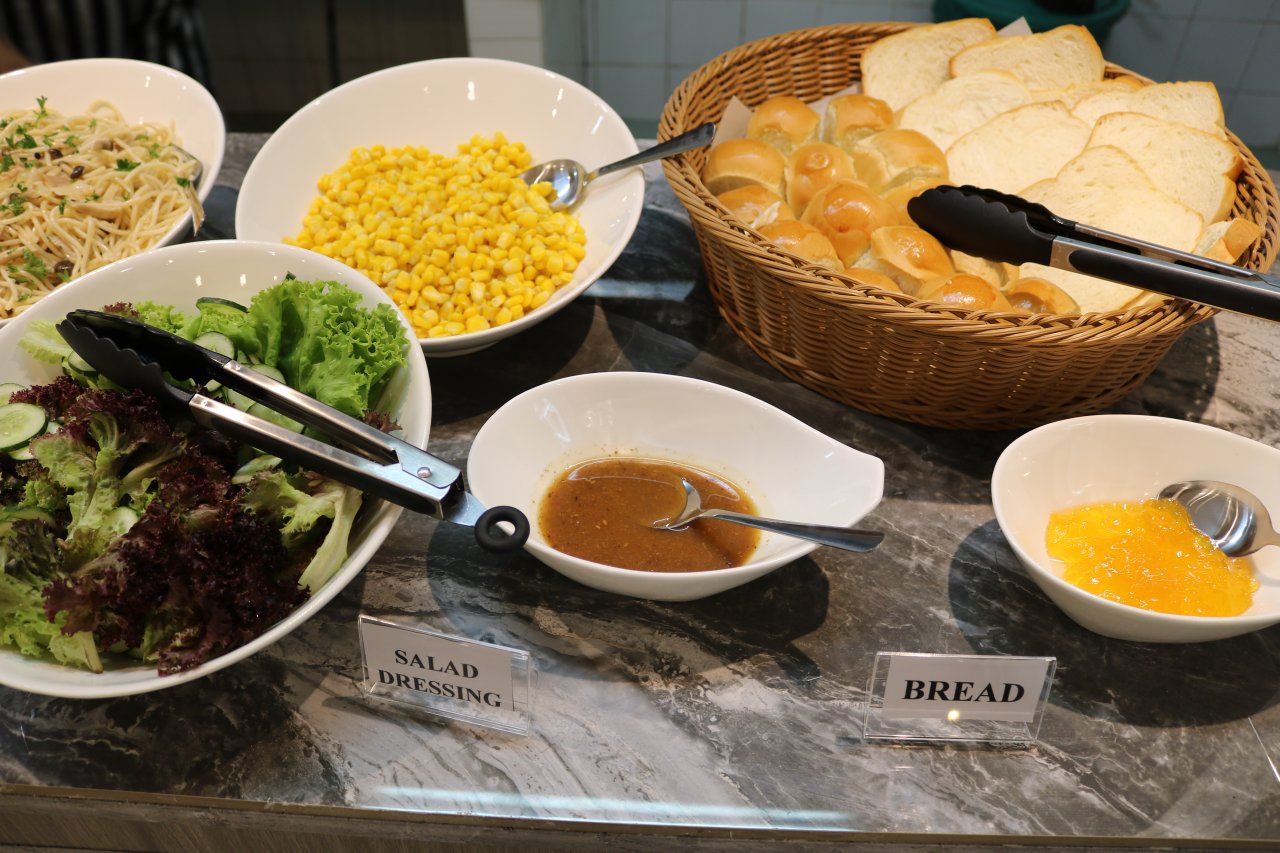 フィリピン留学 Cebu21 - Curious World Academy-Restaurant-14