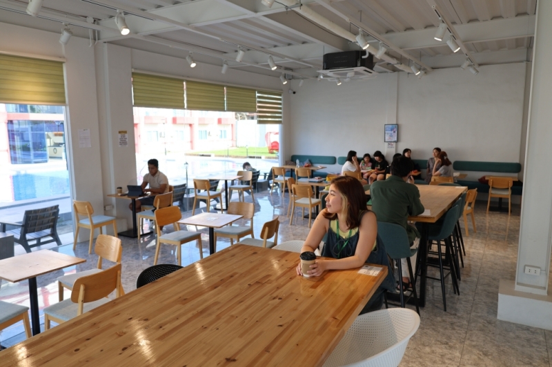 フィリピン留学 Cebu21 - Philinter-Cafe-10