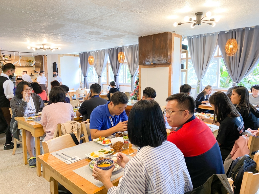 フィリピン留学 Cebu21 - Wales-Cafeteria-8