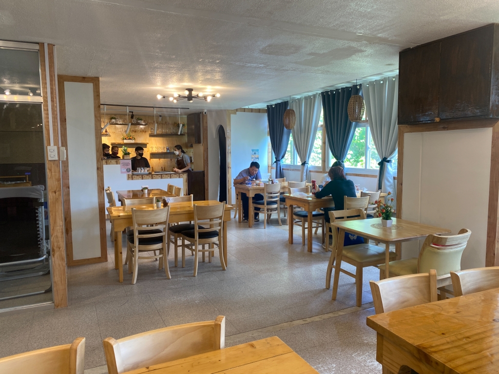 フィリピン留学 Cebu21 - Wales-Cafeteria-11