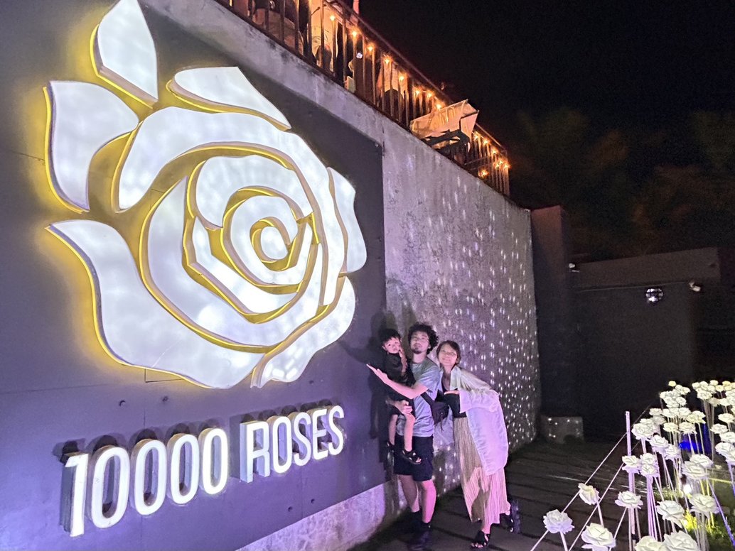 10000 ROSESのライトアップ